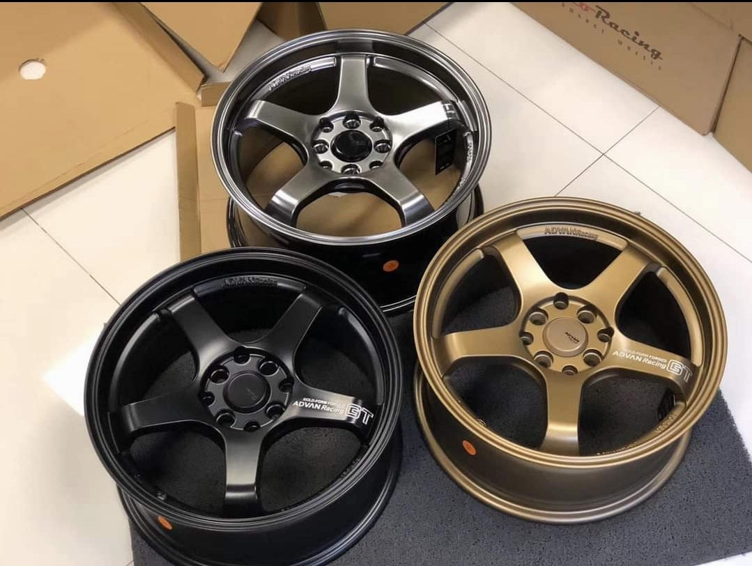 ADVAN R17 4x100/114.3