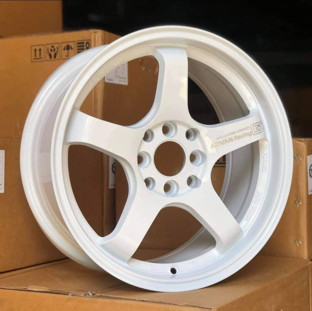 ADVAN R17 4x100/114.3