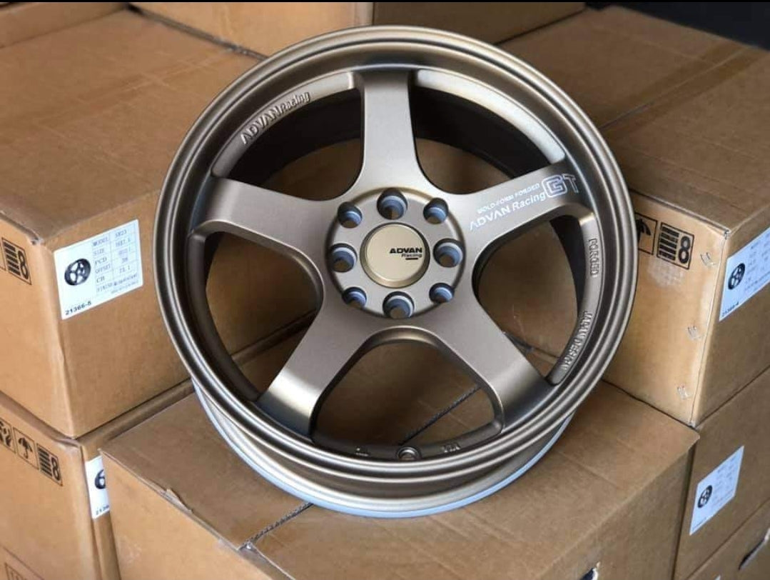 ADVAN R17 4x100/114.3