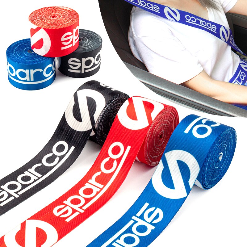 Universal seat belt for racing cars