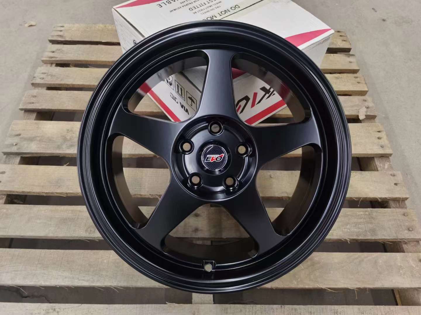 Evo R18 5x114.3