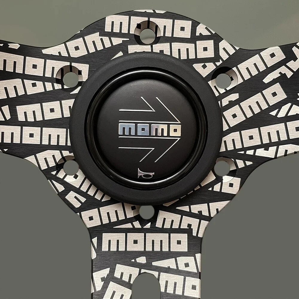 Racing sports steering wheel in MOMO
