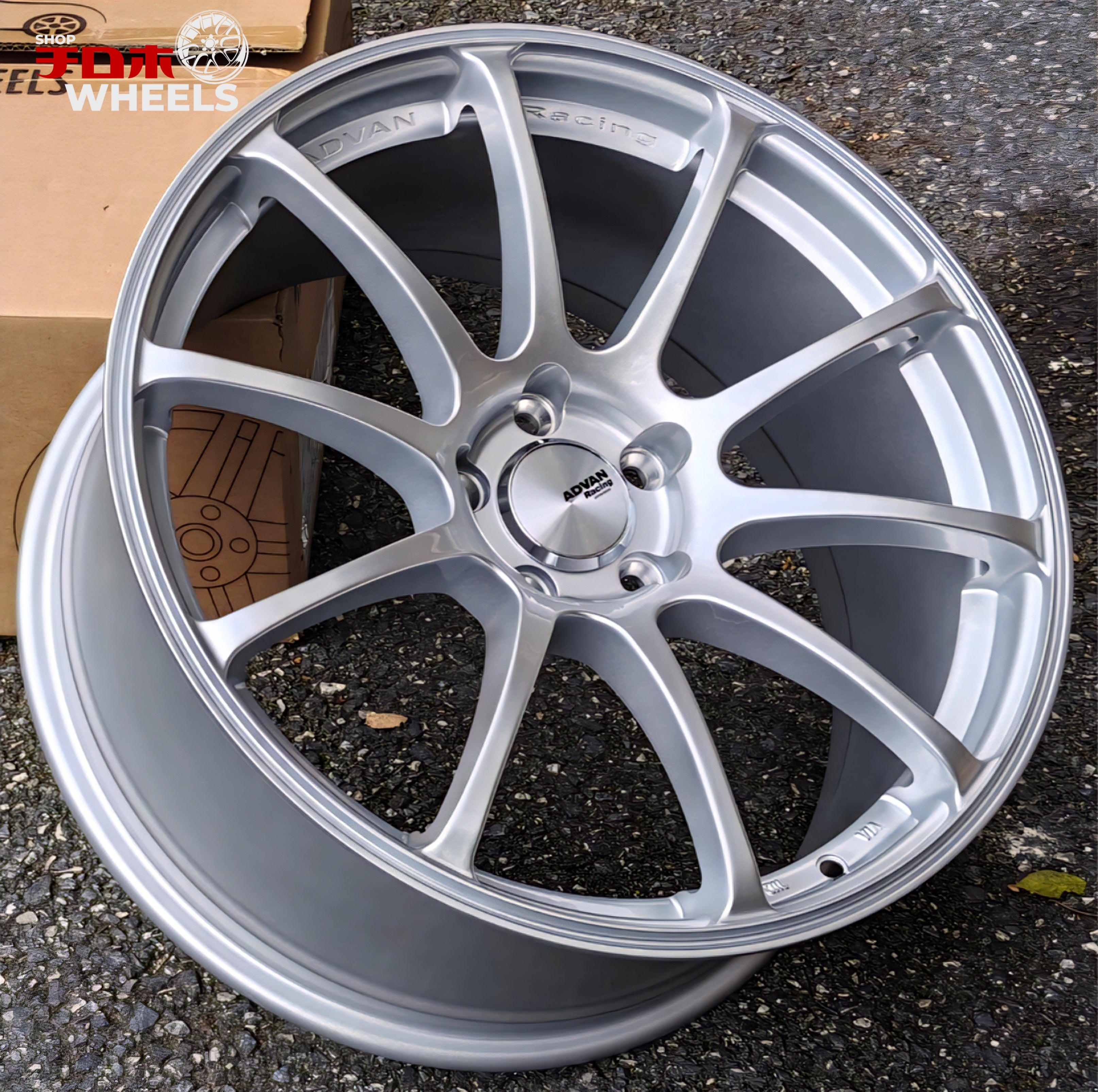 ADVAN Racing RS