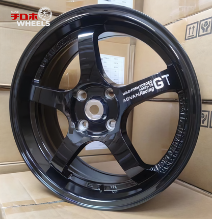 ADVAN Racing GT